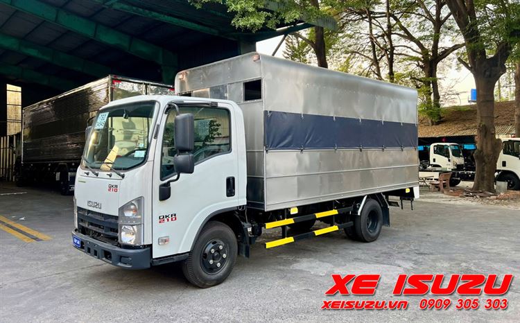 XE TẢI ISUZU TẬP LÁI HẠNG C1